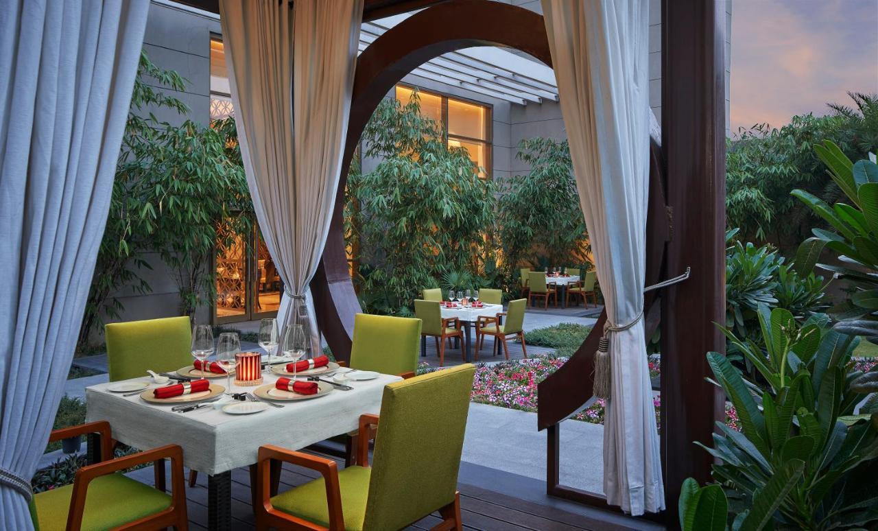Hotel Taj Swarna, Amritsar Extérieur photo The Park, New Delhi